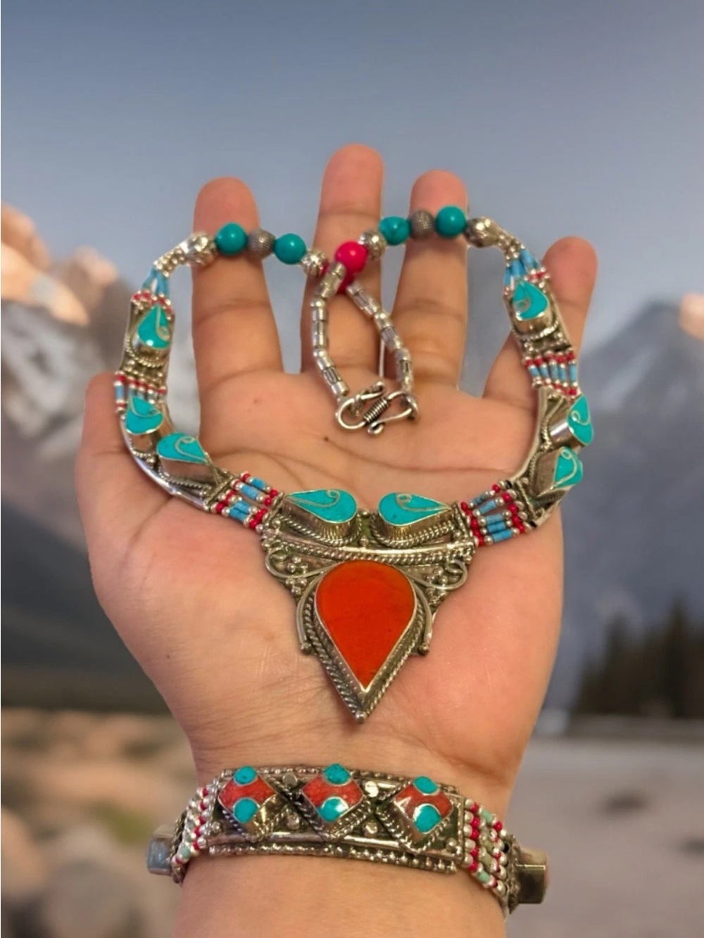 Handcrafted Tribal Theme Tear Drop Amber Resin,Turquoise Necklace Set In Silver